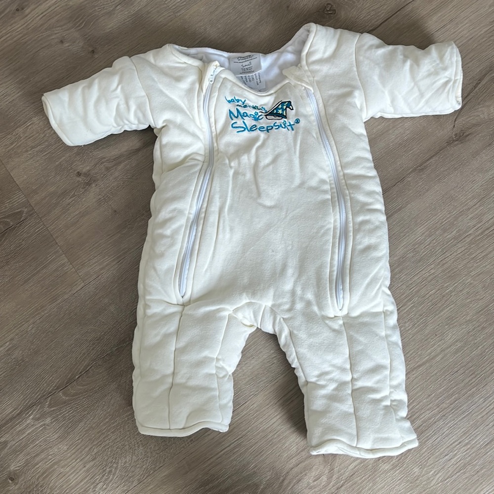 Baby Merlin’s Sleep suit size small (3-6 months)